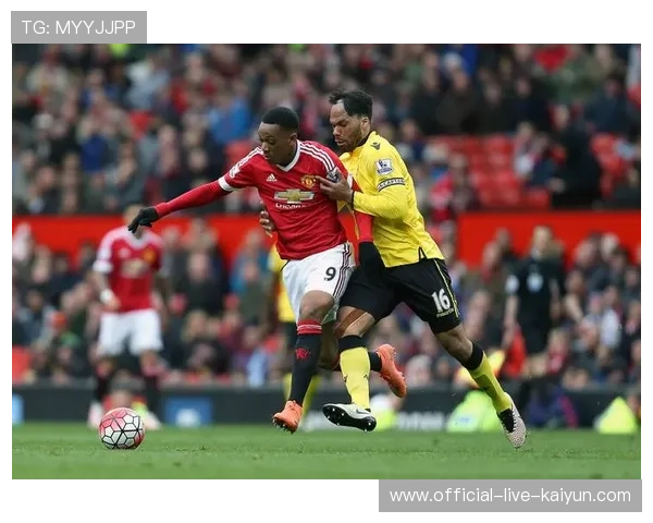 维拉2-1逆转曼联，罗杰斯双响助球队稳居英超前三